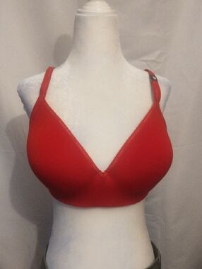 Victoria's Secret Red Smooth T-Shirt Bra